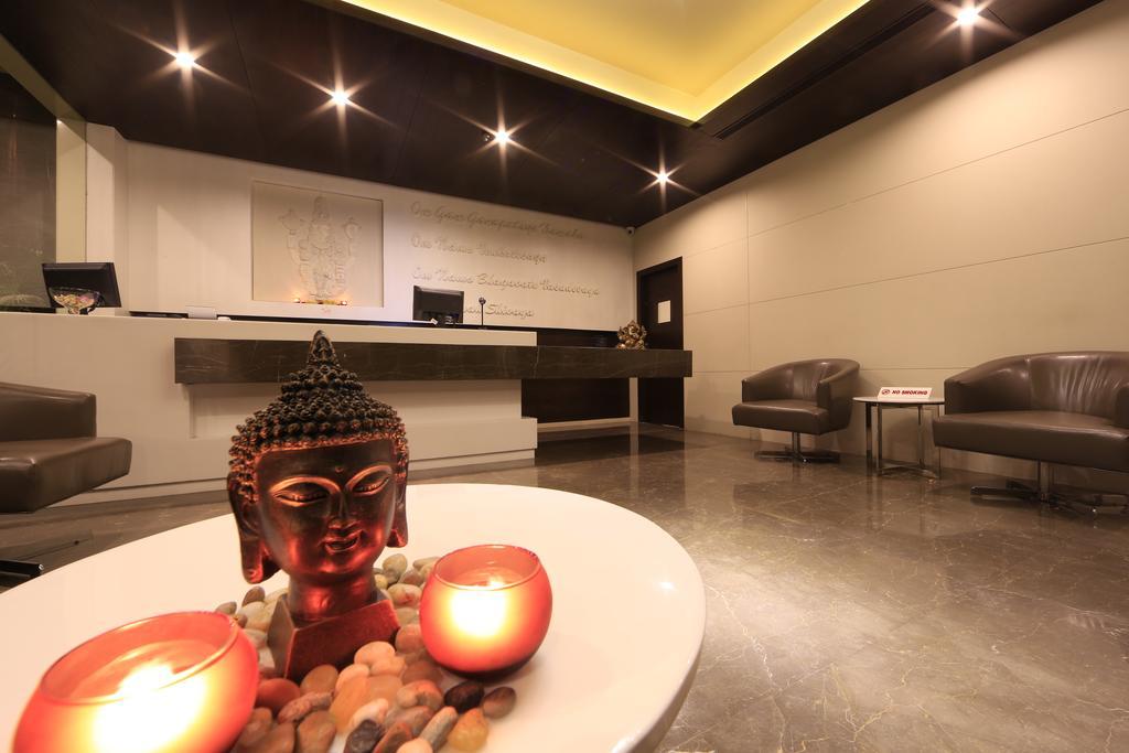 Hotel Regalia Tirupati Exteriör bild